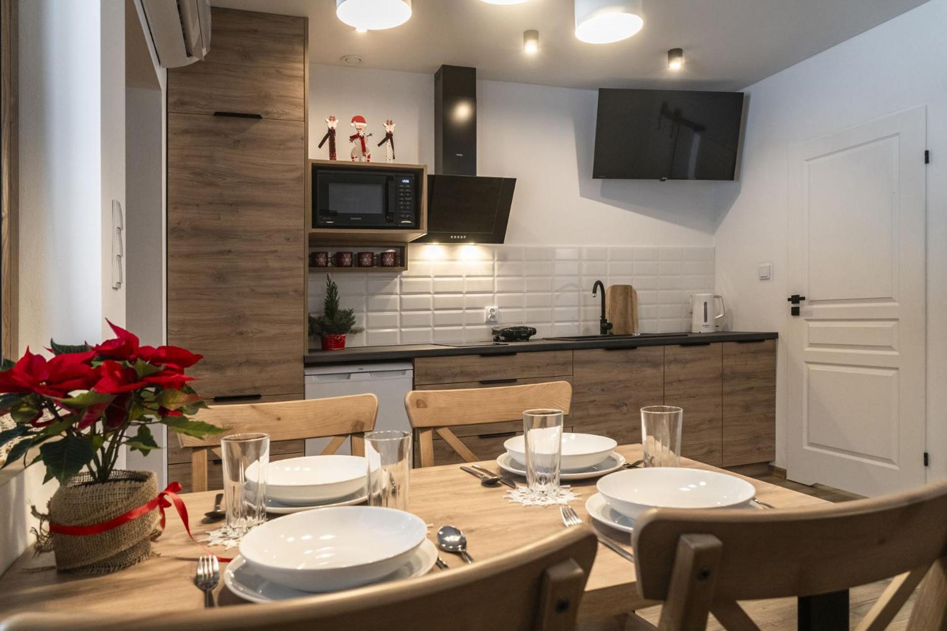 Jurajskie Pokoje Pod Lasem Bobolice  Extérieur photo