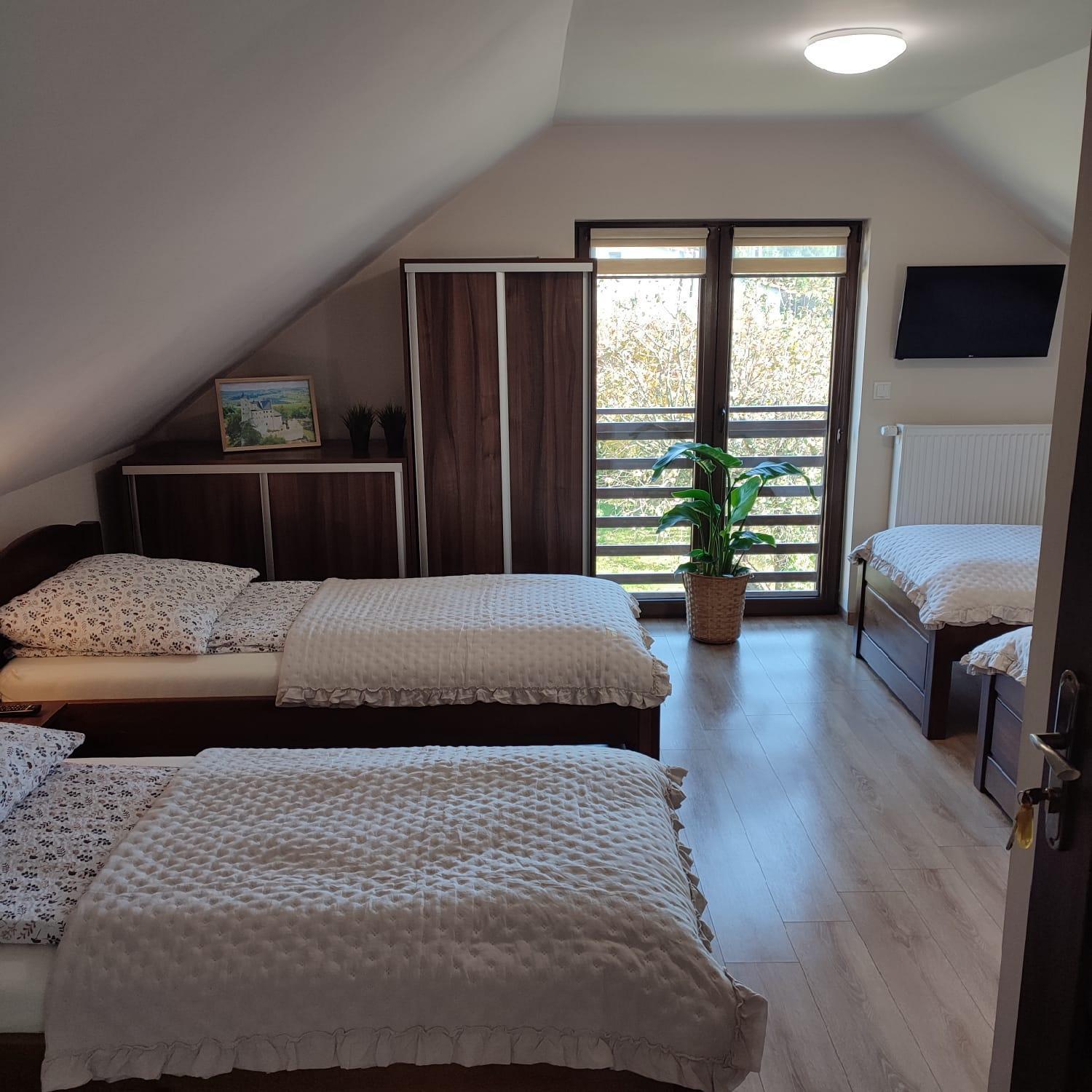 Jurajskie Pokoje Pod Lasem Bobolice  Extérieur photo
